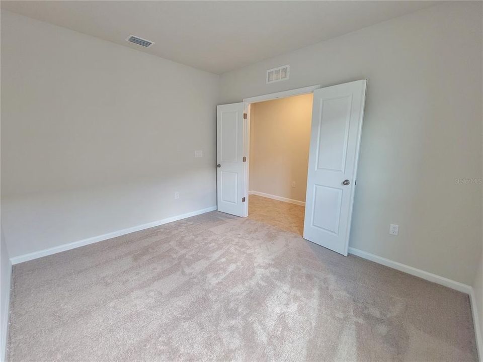For Rent: $2,000 (3 beds, 2 baths, 1516 Square Feet)