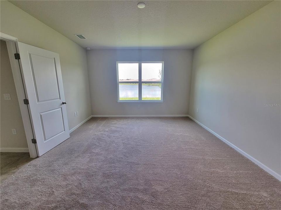 For Rent: $2,000 (3 beds, 2 baths, 1516 Square Feet)