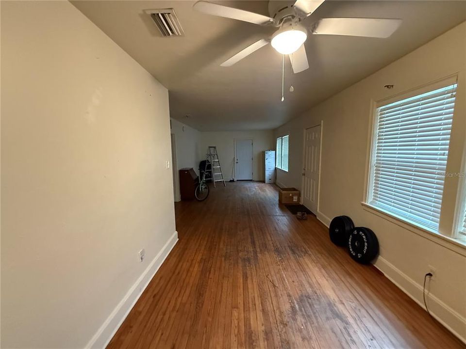 Activo con contrato: $399,000 (3 camas, 2 baños, 1387 Pies cuadrados)