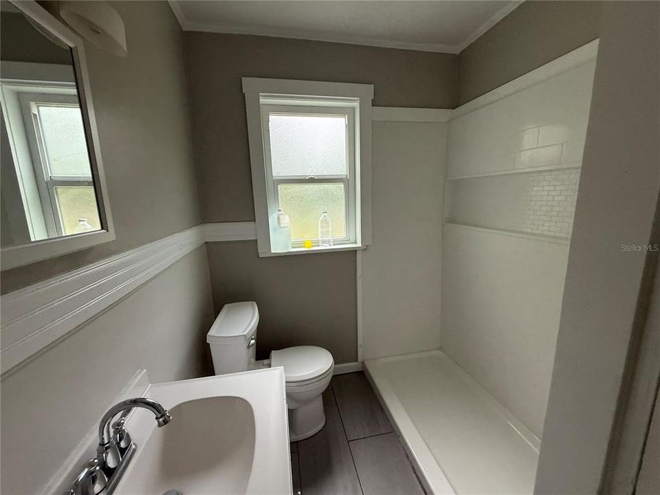 Activo con contrato: $399,000 (3 camas, 2 baños, 1387 Pies cuadrados)