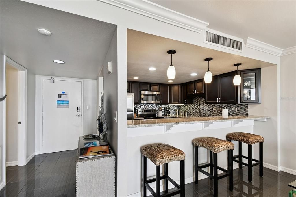 For Sale: $659,000 (1 beds, 1 baths, 1015 Square Feet)