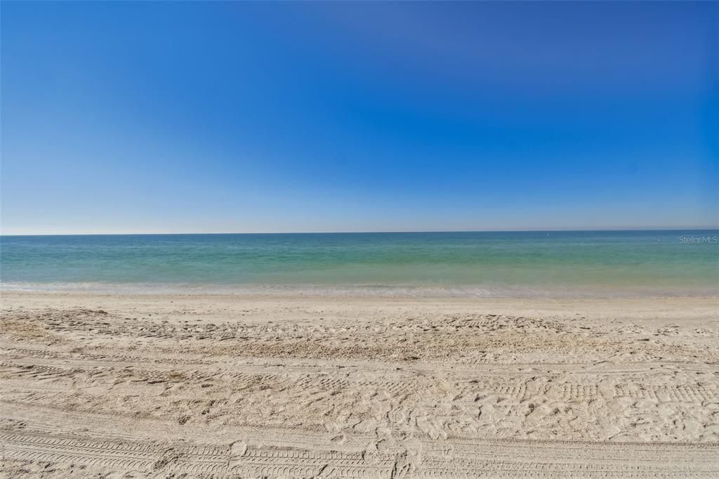 For Sale: $659,000 (1 beds, 1 baths, 1015 Square Feet)