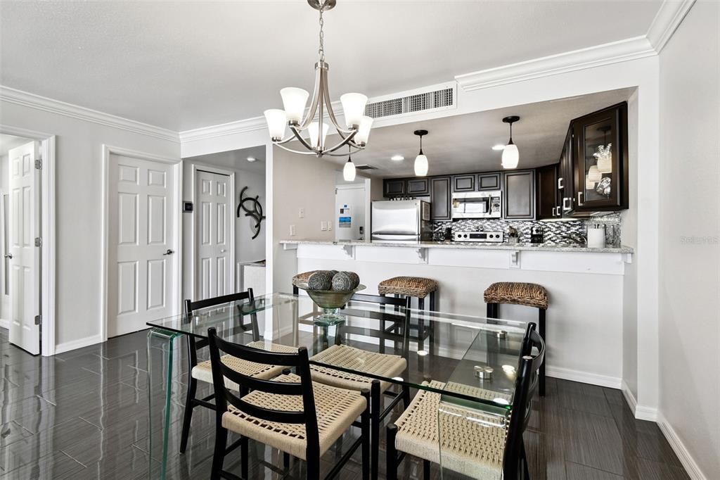 For Sale: $659,000 (1 beds, 1 baths, 1015 Square Feet)