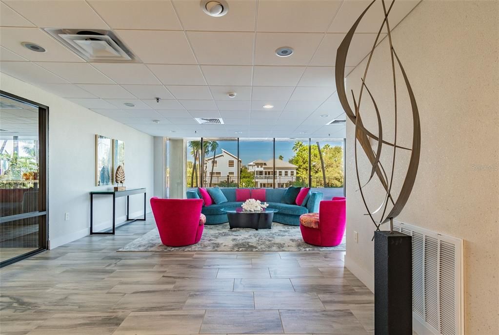 For Sale: $659,000 (1 beds, 1 baths, 1015 Square Feet)