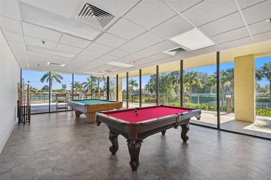 For Sale: $659,000 (1 beds, 1 baths, 1015 Square Feet)