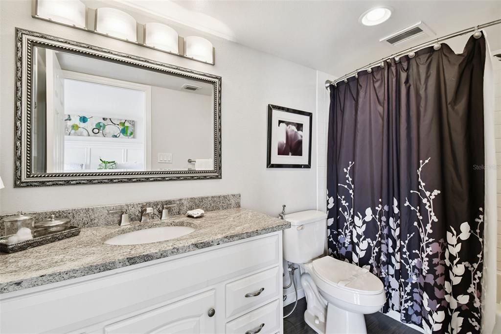 For Sale: $659,000 (1 beds, 1 baths, 1015 Square Feet)