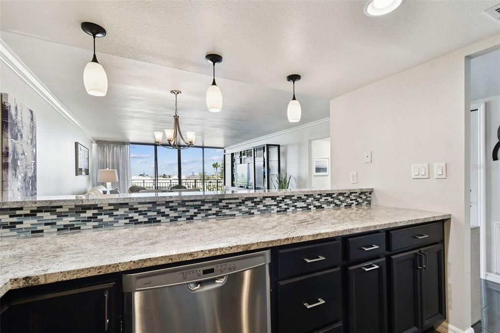 For Sale: $659,000 (1 beds, 1 baths, 1015 Square Feet)