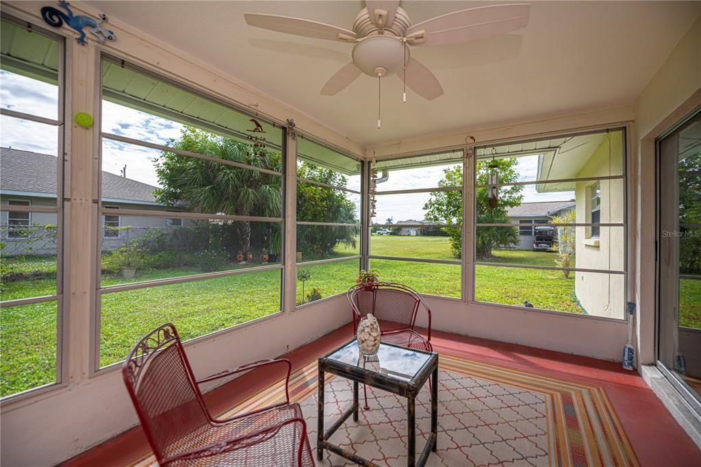 Active With Contract: $245,000 (2 beds, 2 baths, 1240 Square Feet)