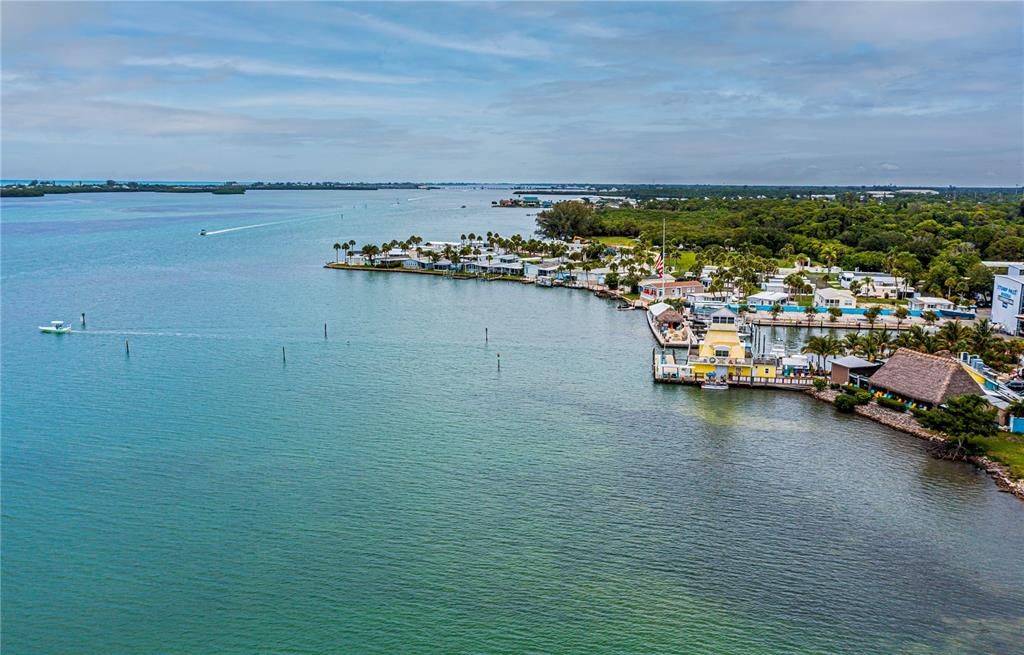 Active With Contract: $245,000 (2 beds, 2 baths, 1240 Square Feet)