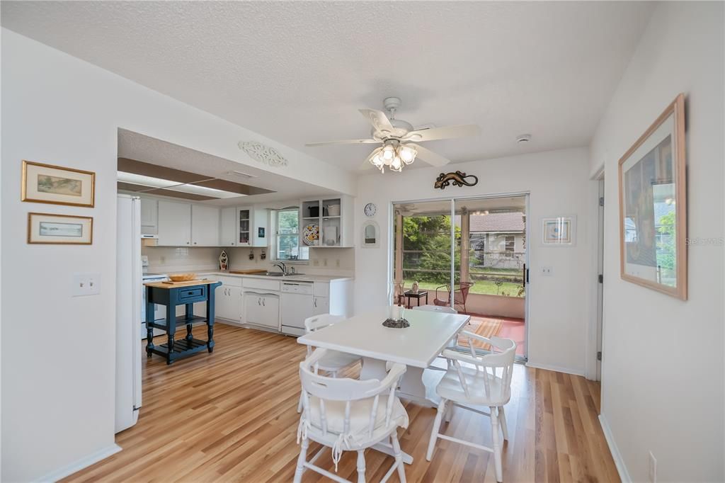 Active With Contract: $245,000 (2 beds, 2 baths, 1240 Square Feet)