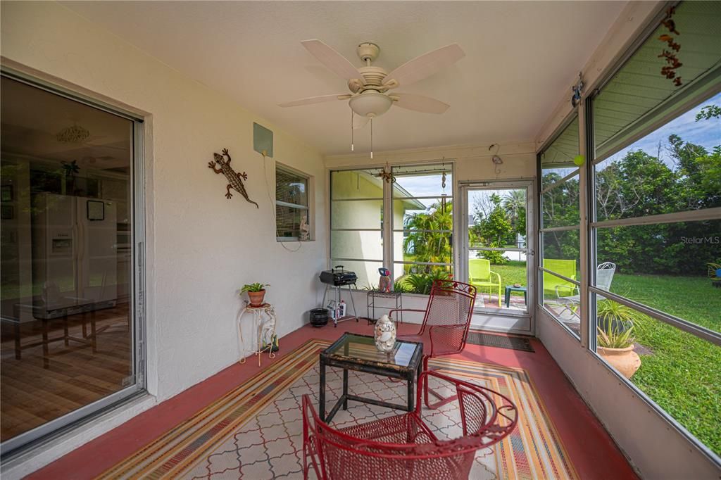 Active With Contract: $245,000 (2 beds, 2 baths, 1240 Square Feet)