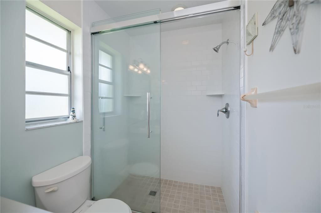 Active With Contract: $245,000 (2 beds, 2 baths, 1240 Square Feet)