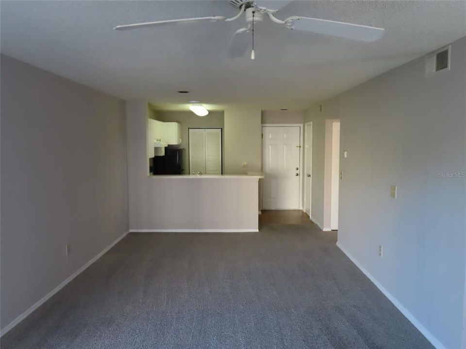 В аренду: $1,595 (2 спален, 2 ванн, 990 Квадратных фут)