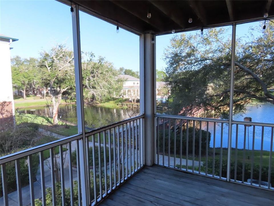 В аренду: $1,595 (2 спален, 2 ванн, 990 Квадратных фут)