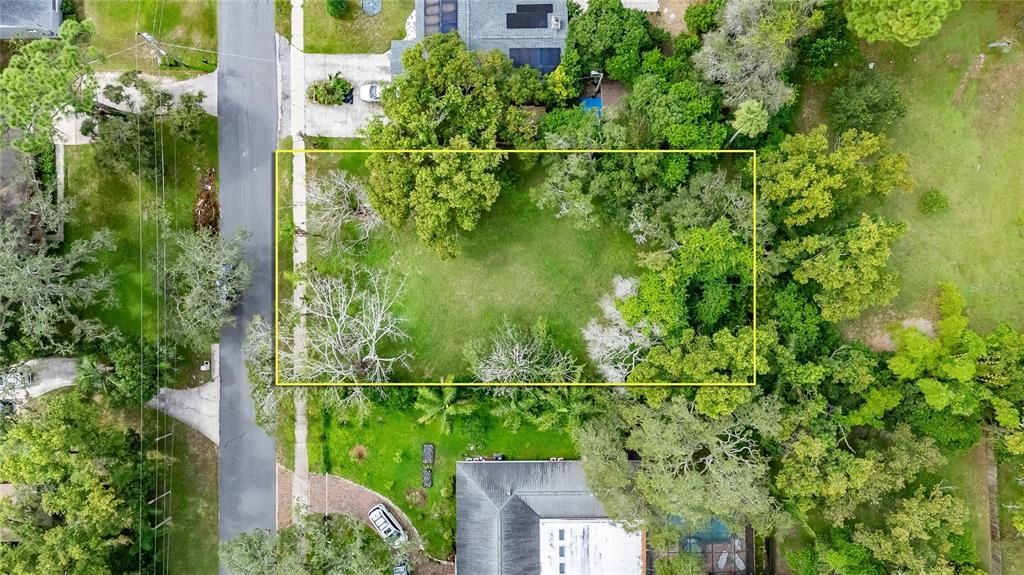 待售: $175,000 (0.32 acres)