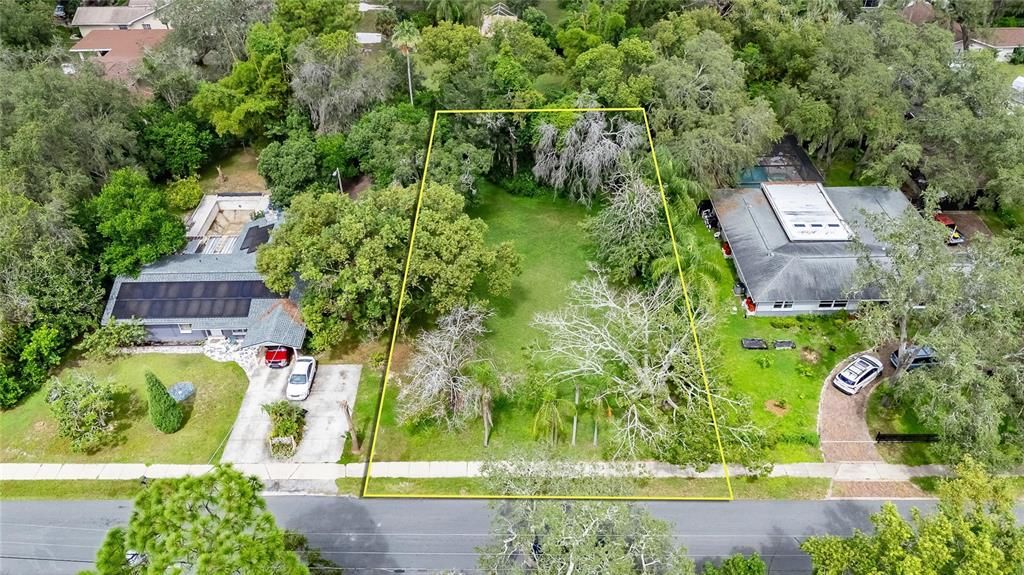 待售: $175,000 (0.32 acres)