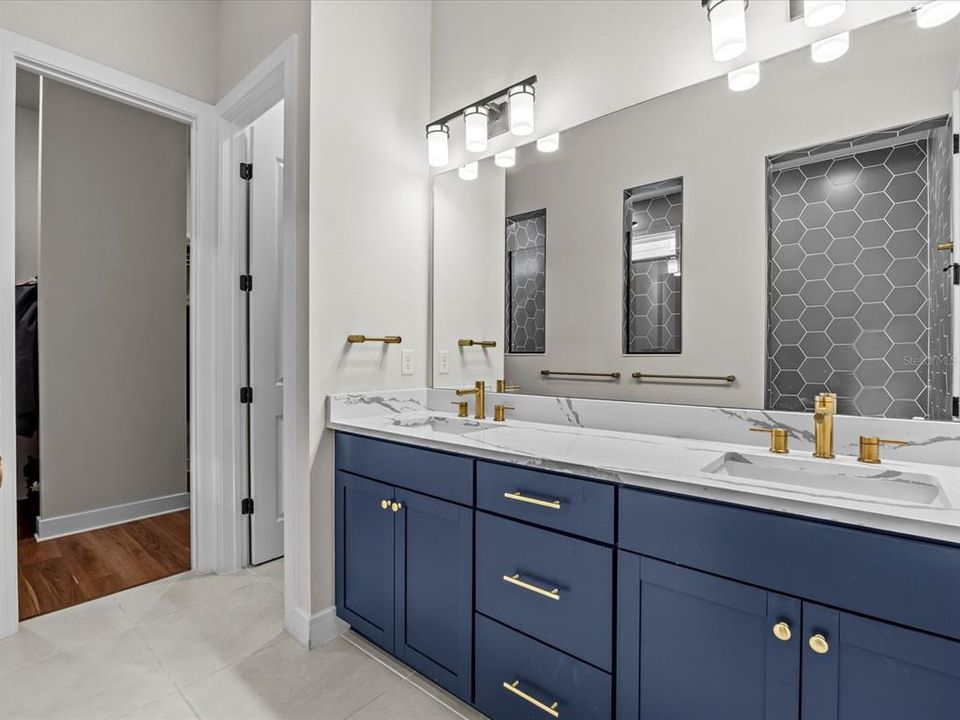 На продажу: $899,000 (5 спален, 3 ванн, 2996 Квадратных фут)