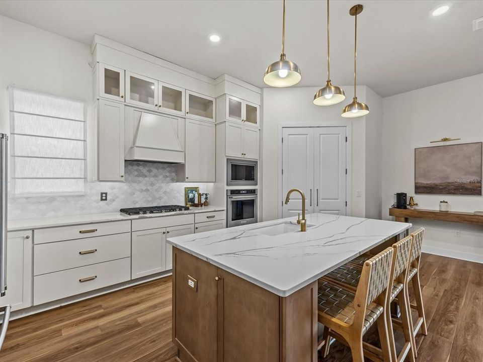 На продажу: $899,000 (5 спален, 3 ванн, 2996 Квадратных фут)