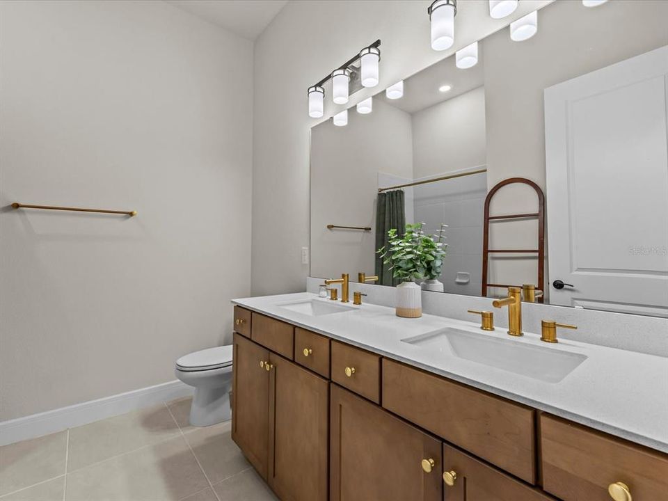 На продажу: $899,000 (5 спален, 3 ванн, 2996 Квадратных фут)