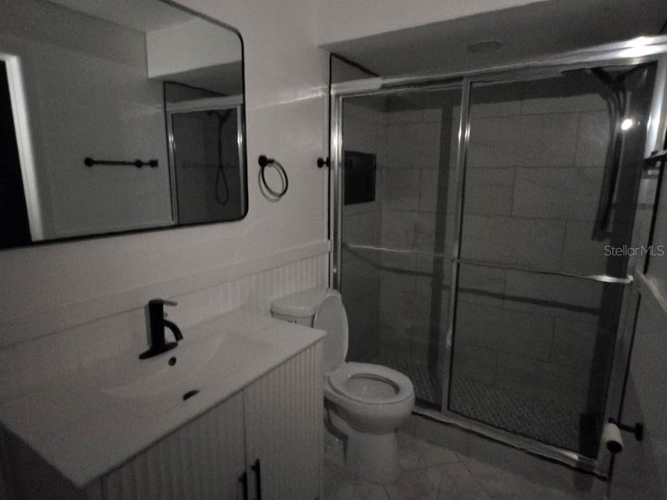 For Rent: $1,600 (2 beds, 2 baths, 875 Square Feet)