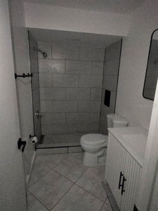 For Rent: $1,600 (2 beds, 2 baths, 875 Square Feet)