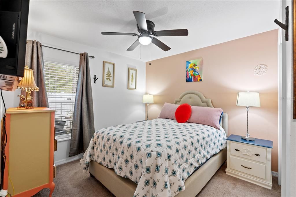 待售: $534,900 (6 贝兹, 0 浴室, 2422 平方英尺)