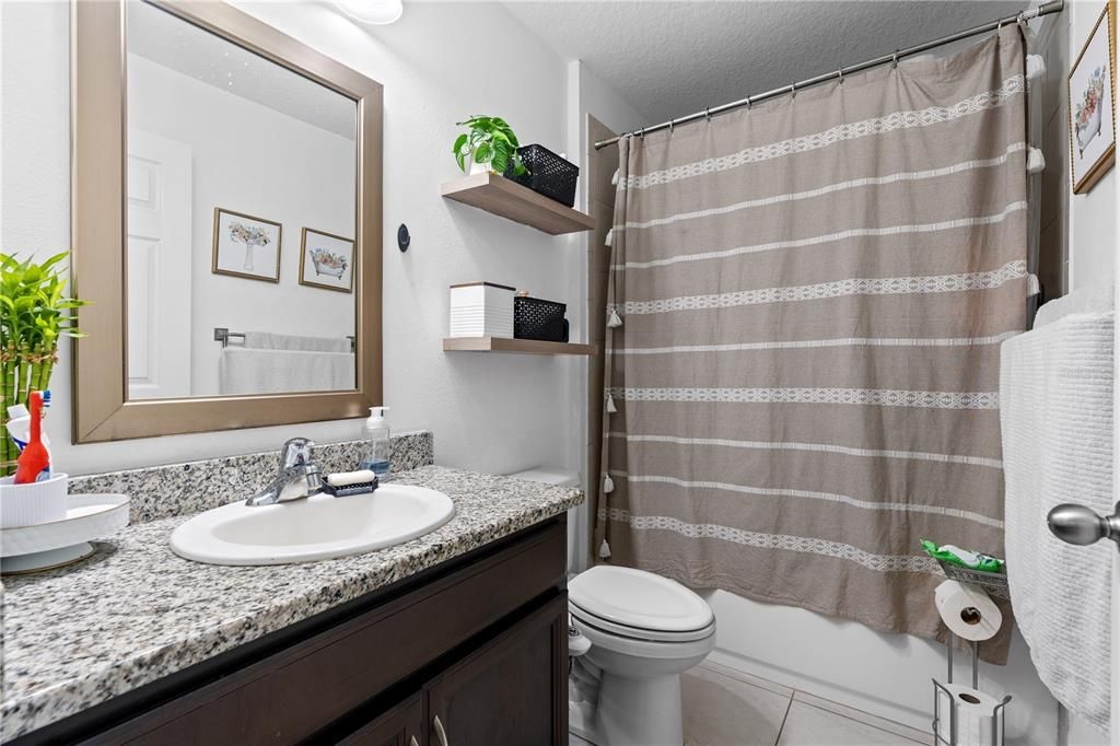 待售: $534,900 (6 贝兹, 0 浴室, 2422 平方英尺)