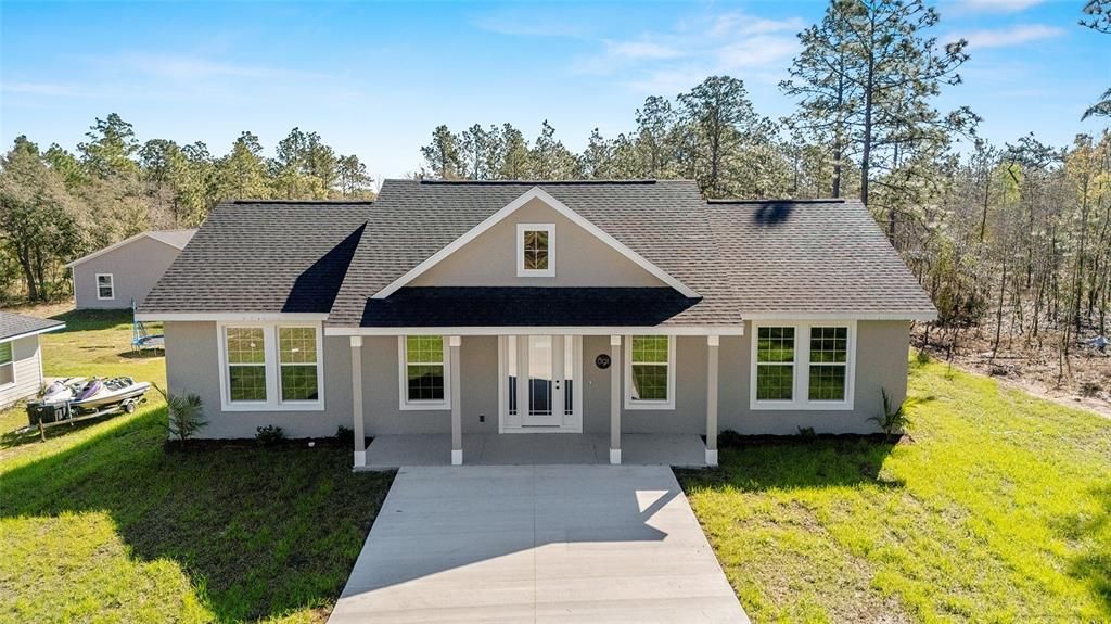 For Rent: $2,000 (3 beds, 2 baths, 1640 Square Feet)