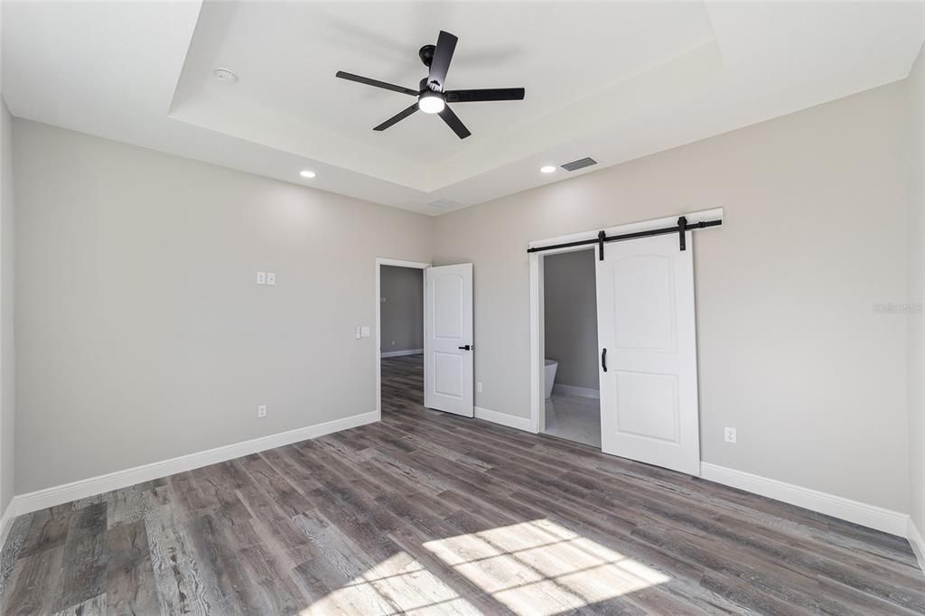 For Rent: $2,000 (3 beds, 2 baths, 1640 Square Feet)