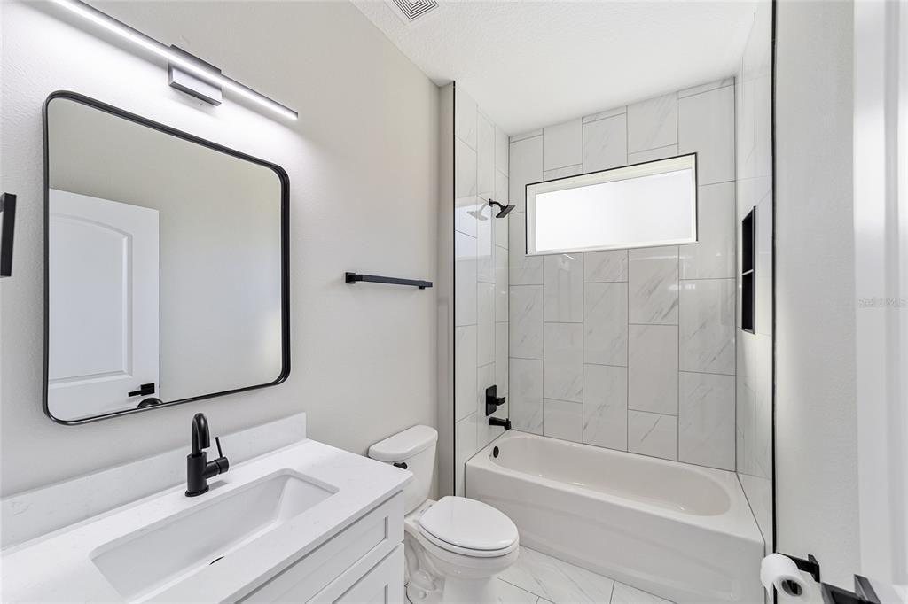 For Rent: $2,000 (3 beds, 2 baths, 1640 Square Feet)