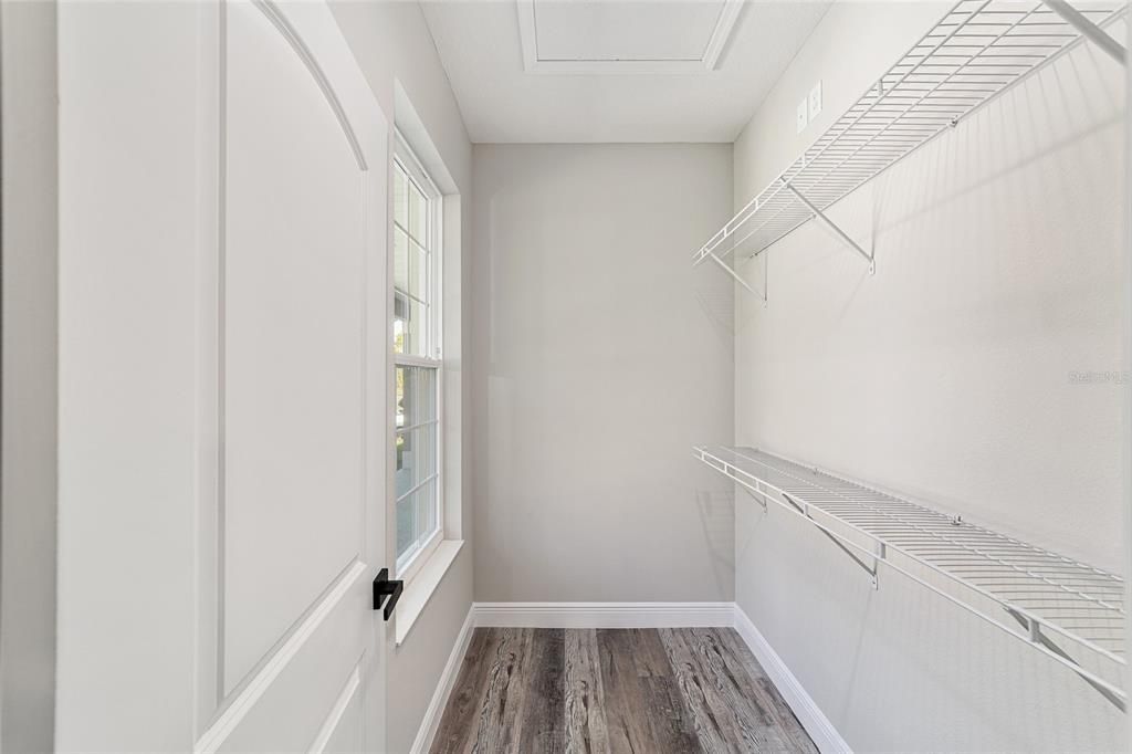 For Rent: $2,000 (3 beds, 2 baths, 1640 Square Feet)