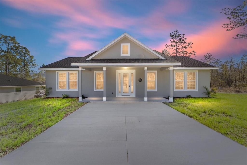 For Rent: $2,000 (3 beds, 2 baths, 1640 Square Feet)