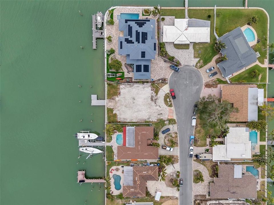 Active With Contract: $850,000 (0.19 acres)