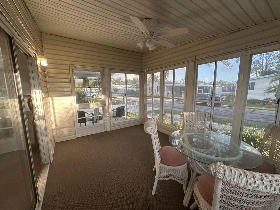 待售: $179,900 (2 贝兹, 2 浴室, 1456 平方英尺)