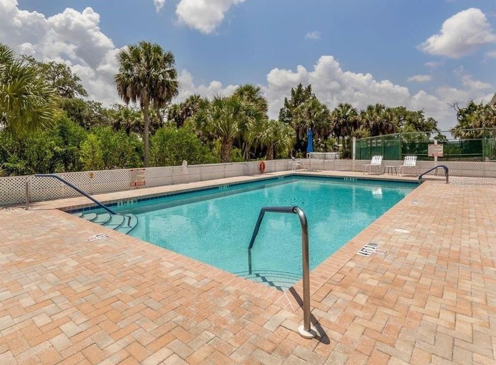 待售: $179,900 (2 贝兹, 2 浴室, 1456 平方英尺)