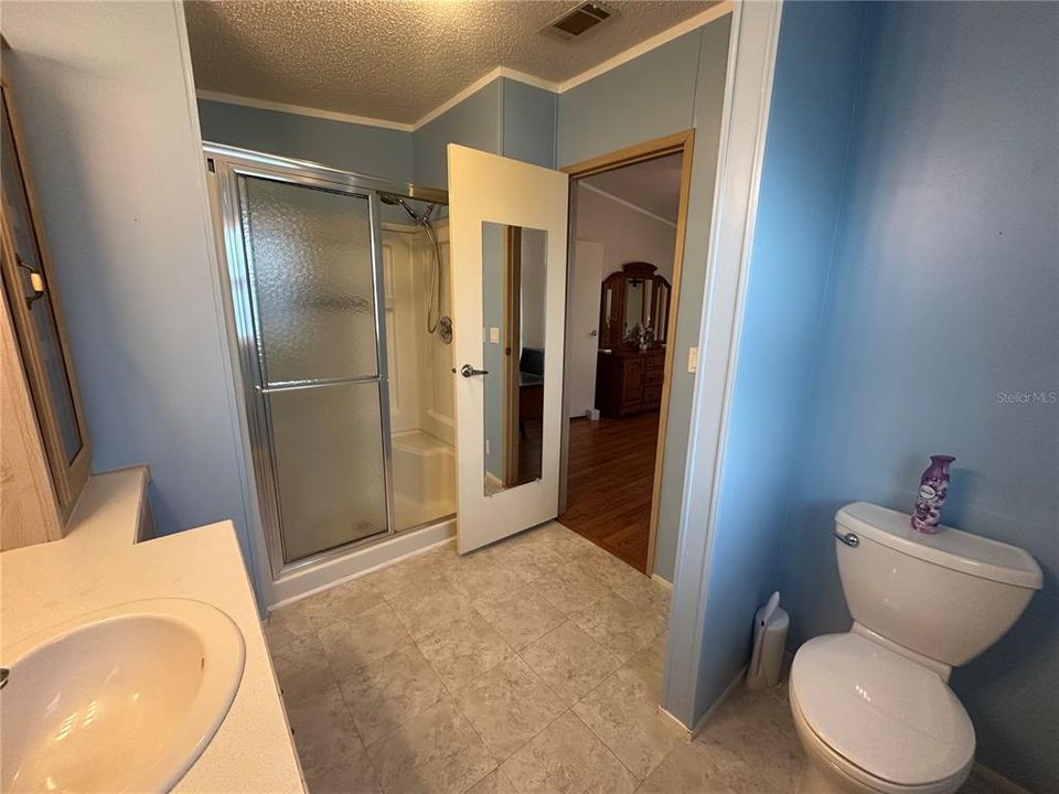 待售: $179,900 (2 贝兹, 2 浴室, 1456 平方英尺)