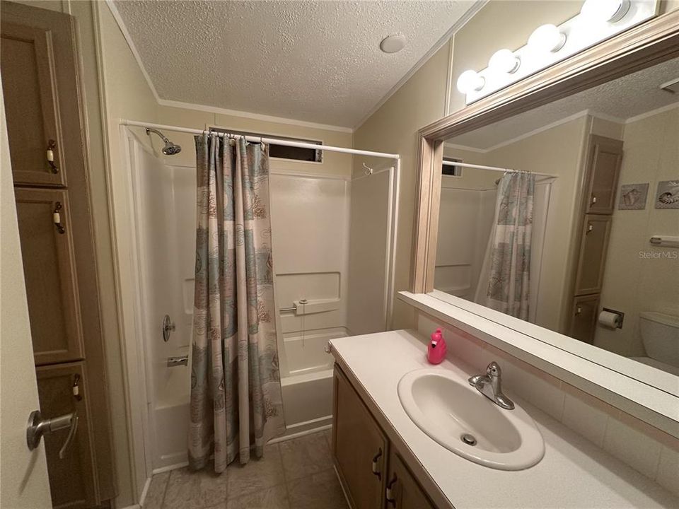 待售: $179,900 (2 贝兹, 2 浴室, 1456 平方英尺)