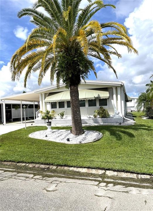 На продажу: $154,900 (2 спален, 2 ванн, 1375 Квадратных фут)