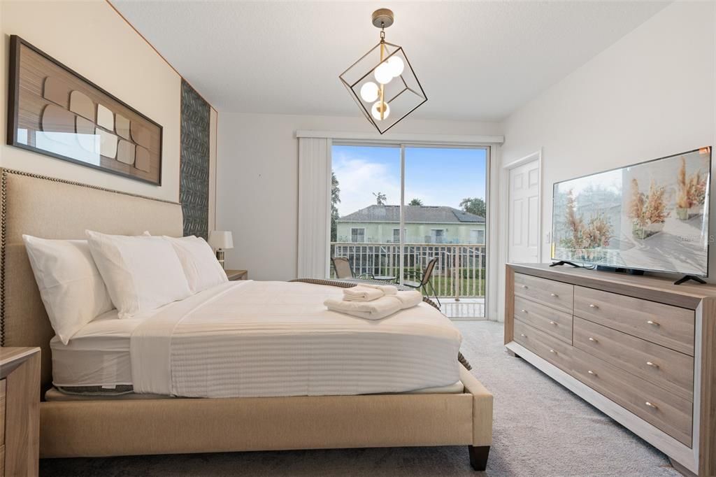 For Rent: $2,400 (3 beds, 3 baths, 1512 Square Feet)