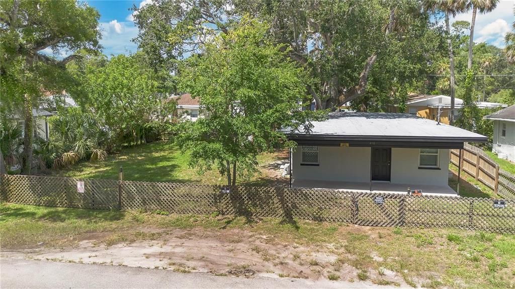 Active With Contract: $189,999 (2 beds, 2 baths, 960 Square Feet)