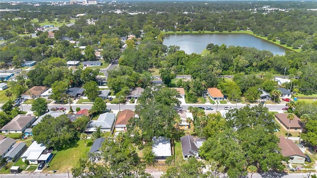 Active With Contract: $189,999 (2 beds, 2 baths, 960 Square Feet)