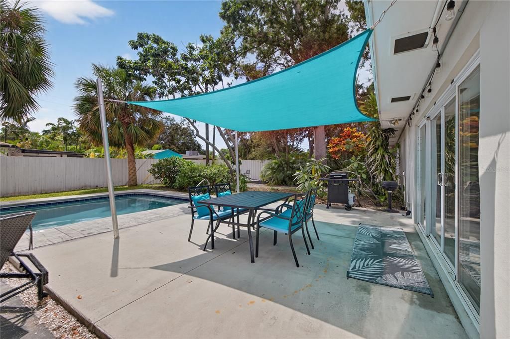 合同活跃: $639,900 (3 贝兹, 2 浴室, 1781 平方英尺)