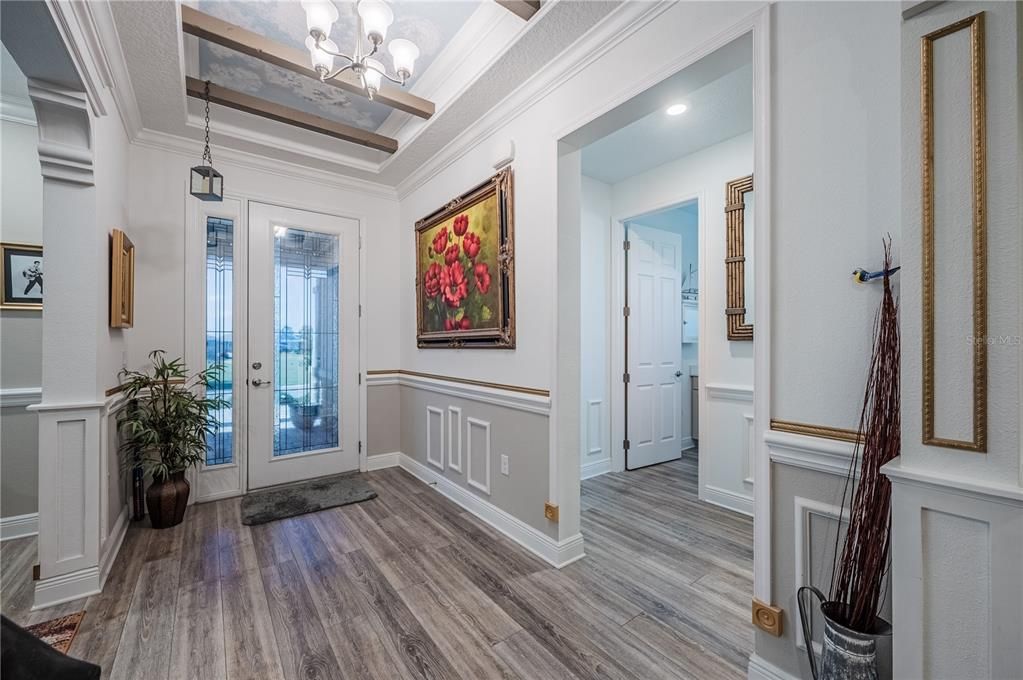 For Sale: $585,000 (2 beds, 2 baths, 2099 Square Feet)