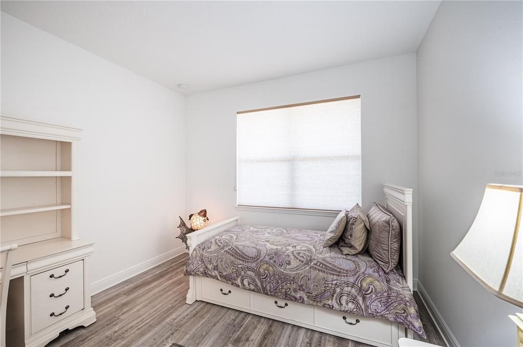 For Sale: $585,000 (2 beds, 2 baths, 2099 Square Feet)