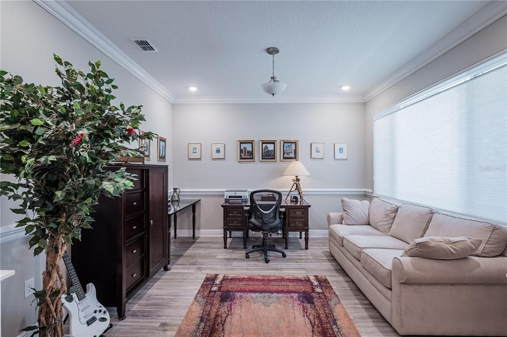 For Sale: $585,000 (2 beds, 2 baths, 2099 Square Feet)