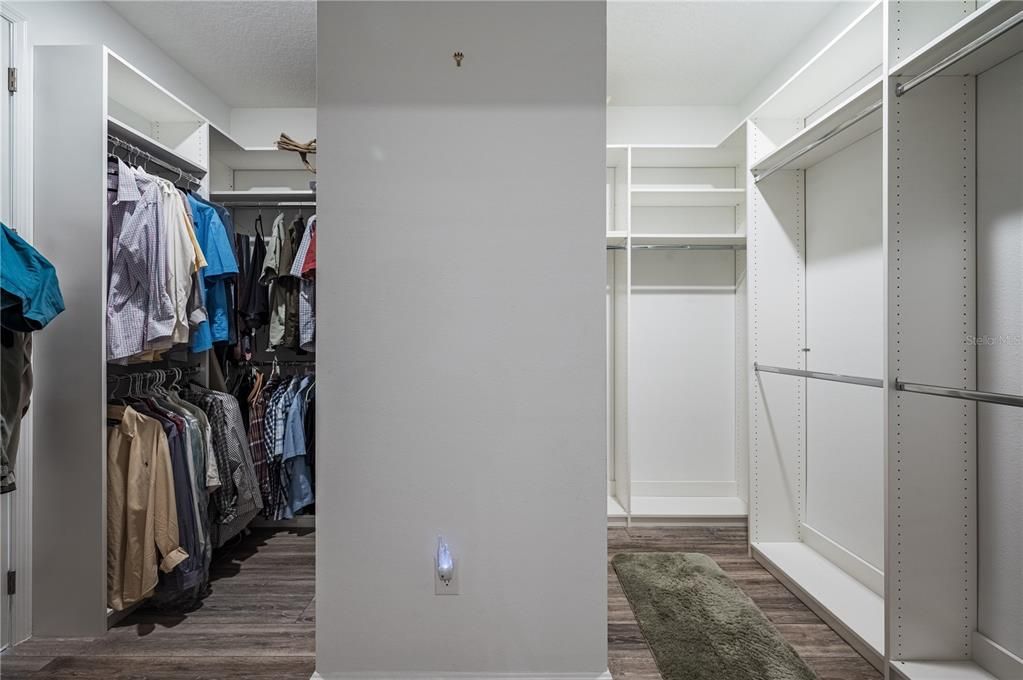 For Sale: $585,000 (2 beds, 2 baths, 2099 Square Feet)