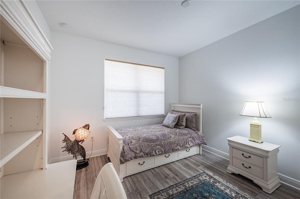 For Sale: $585,000 (2 beds, 2 baths, 2099 Square Feet)