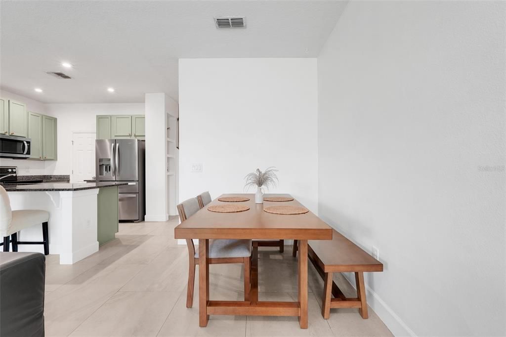 На продажу: $349,000 (3 спален, 2 ванн, 1505 Квадратных фут)