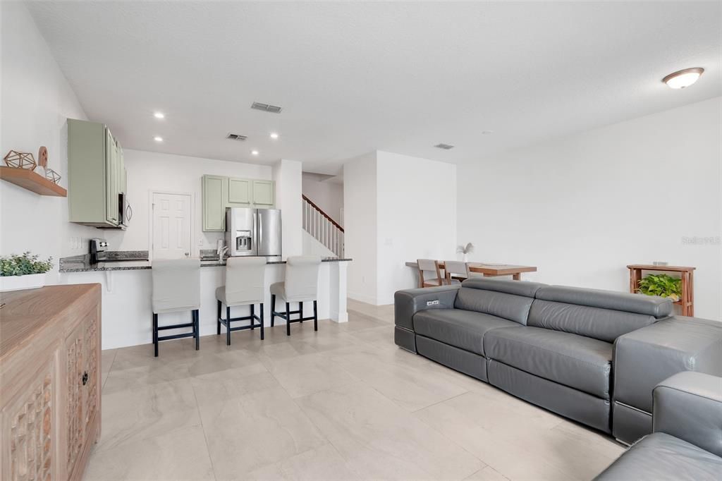 На продажу: $349,000 (3 спален, 2 ванн, 1505 Квадратных фут)