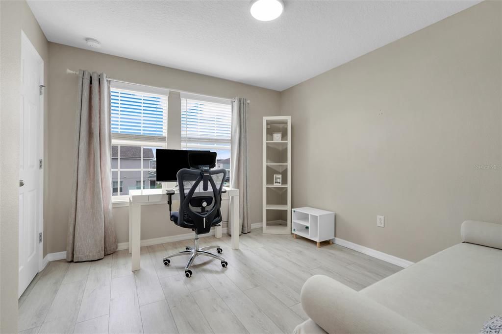 На продажу: $349,000 (3 спален, 2 ванн, 1505 Квадратных фут)